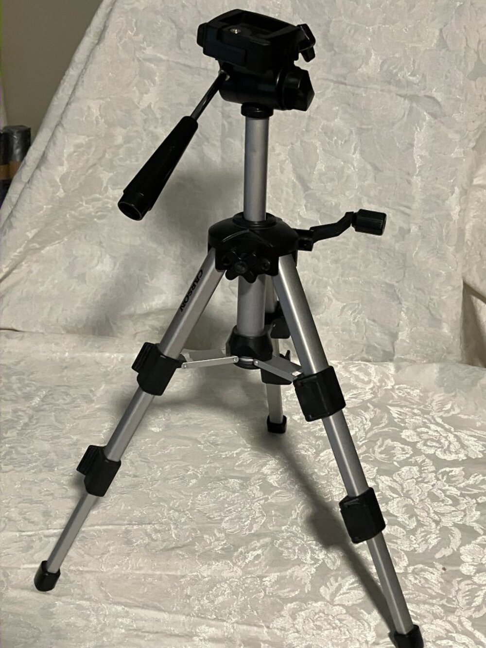 The Rock Tripod by Carson TR200